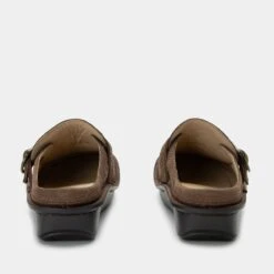 Shoes Brigid La Dee Dottie Brown Clog 12 Shoes Brigid La Dee Dottie Brown Clog -Alegria Shoe Store BRI 8117 S3 ee48b5fd abe1 48a7 9dff 7f6a0cfc1de6