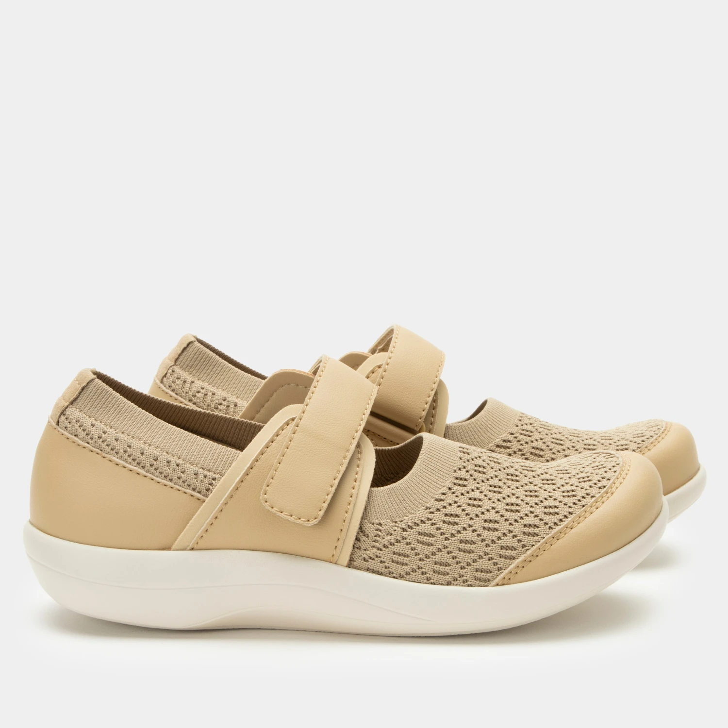 Shoes Dinamo Sand Shoe 4 Shoes Dinamo Sand Shoe - Image 2
