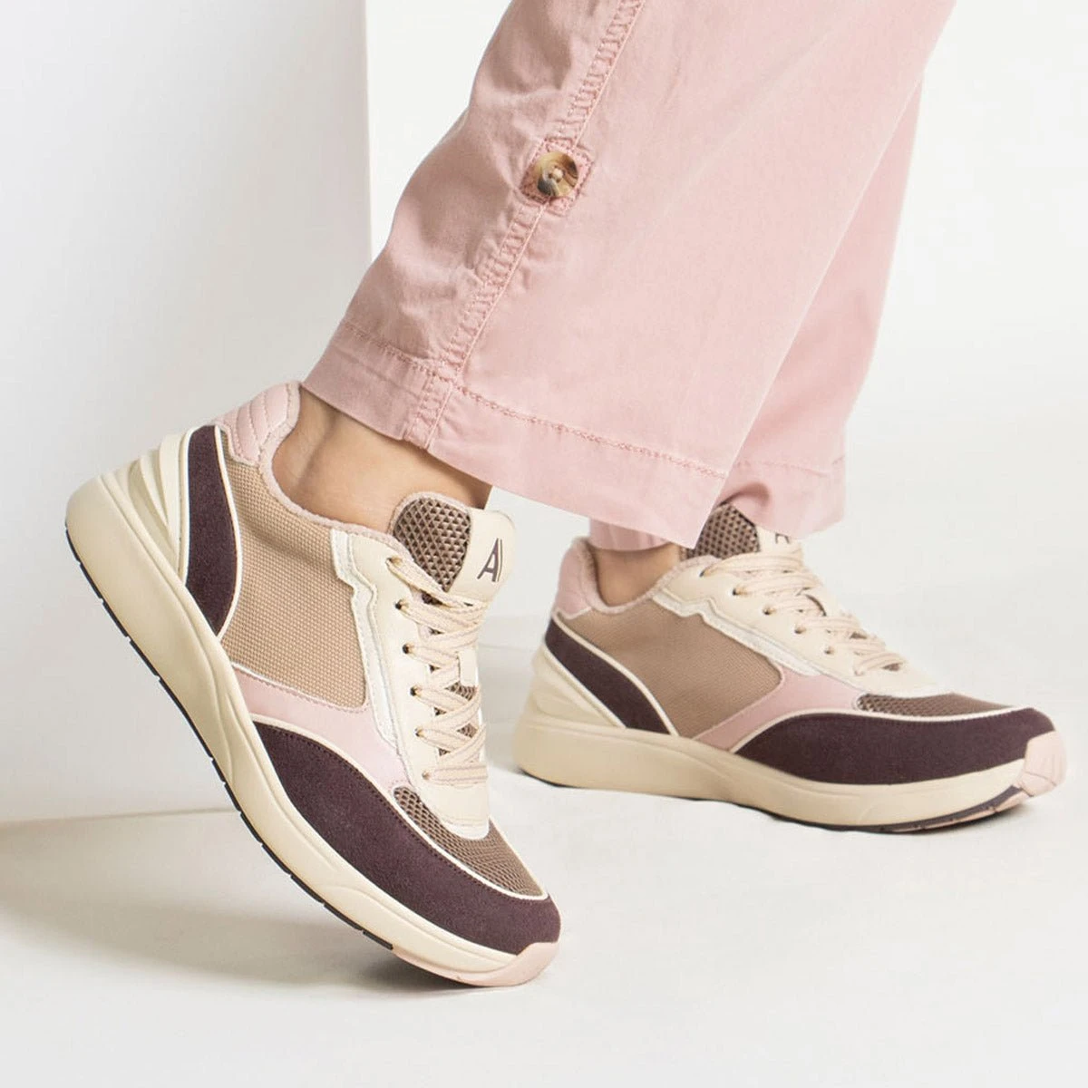 Embyr Chery Lacquer Shoe 4 Embyr Chery Lacquer Shoe - Image 2