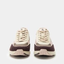 Embyr Chery Lacquer Shoe 14 Embyr Chery Lacquer Shoe -Alegria Shoe Store EMB 8224 S5