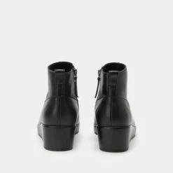 Hadi Black Boot 12 Hadi Black Boot -Alegria Shoe Store HDI 601 S3 ddf87a2e 3e63 4fe2 bca0 1686efa8acae