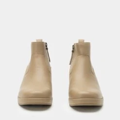 Hadi Beige Boot -Alegria Shoe Store HDI 6341 S5 e1a6d42d ba1e 4619 b2bd d2da797f8b57