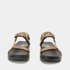 Henna They Call Me Mellow Taupe Sandal 14 Henna They Call Me Mellow Taupe Sandal -Alegria Shoe Store HEN 6141 S5