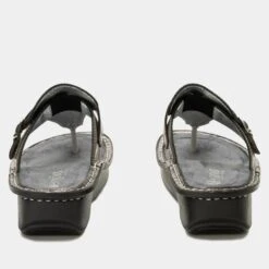 Kennedi Twinkle Pewter Sandal 10 Kennedi Twinkle Pewter Sandal -Alegria Shoe Store KNN 6101 S3