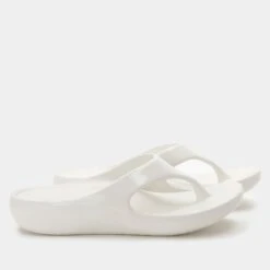 Ode White Gloss Sandal -Alegria Shoe Store ODE 6158 S2