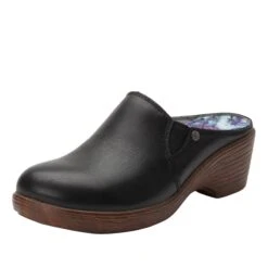 Shoes Sereniti Obsidian Shoe