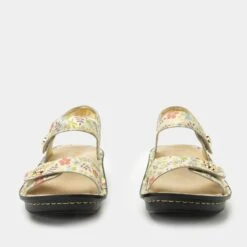 Vienna Good As Gold Sandal 14 Vienna Good As Gold Sandal -Alegria Shoe Store VIE 6431 S5 f2498684 e5f4 43f8 852a a4e9e5306a63