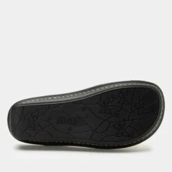 Vienna Good As Gold Sandal 15 Vienna Good As Gold Sandal -Alegria Shoe Store VIE 6431 S6 19b69668 a14b 4766 bd5d c9b4143dd6f0